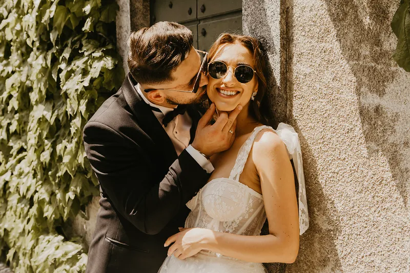 Układ stołów i przejść na weselu z miejscem dla gości i obsługi Układ stołów i przejść na weselu z miejscem dla gości i obsługi