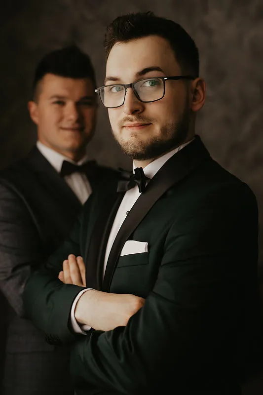 Wstępna lista gości weselnych i planowanie liczby osób przed wyborem sali